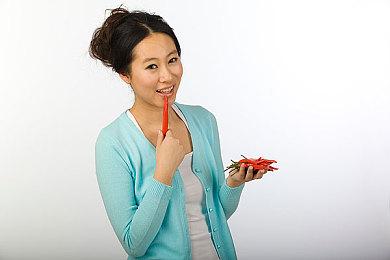 第三人称恐怖冒险游戏《恐怖之歌》现已追加官方中文